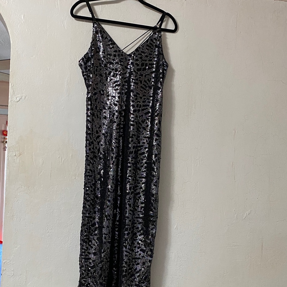 Black Used Elegant Sequin Sleeveless Dress Open Back Fully Lining Side Slit